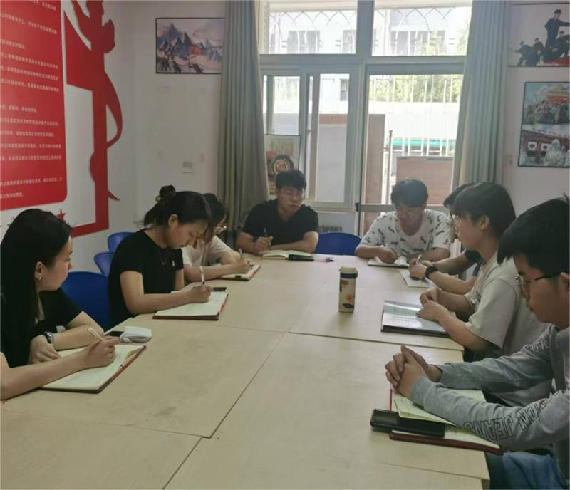 800色情片
专业2党支部开展党纪学习教育.jpg